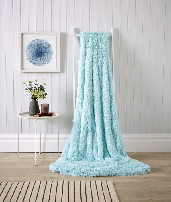 Oversized Chunky Soft Fleece Blanket Fluffy Faux Fur Throw Blanket for Bed and Sofa in Calming Colours by OLIVIA ROCCO